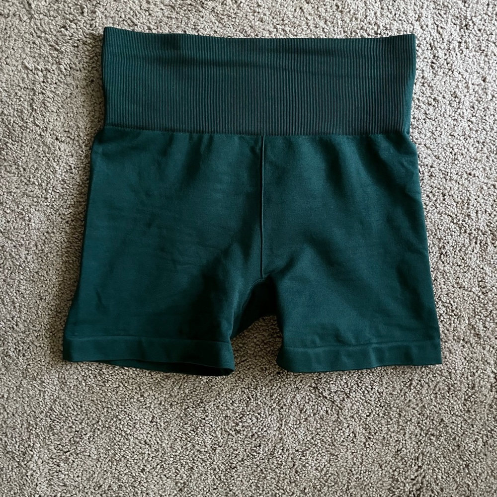 Zyia forest seamless short medium